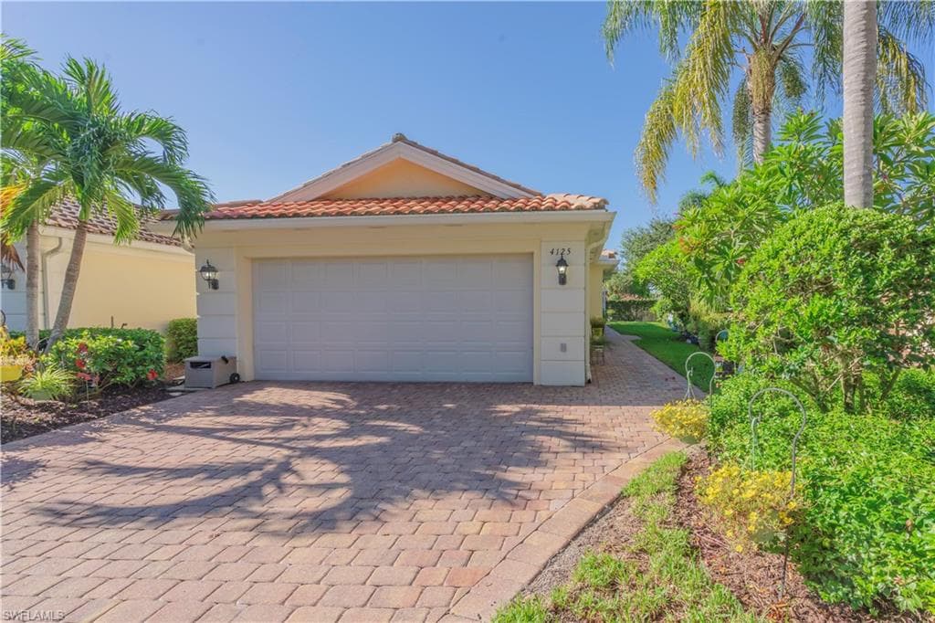 4125 Tabago LN NAPLES, FL 34119