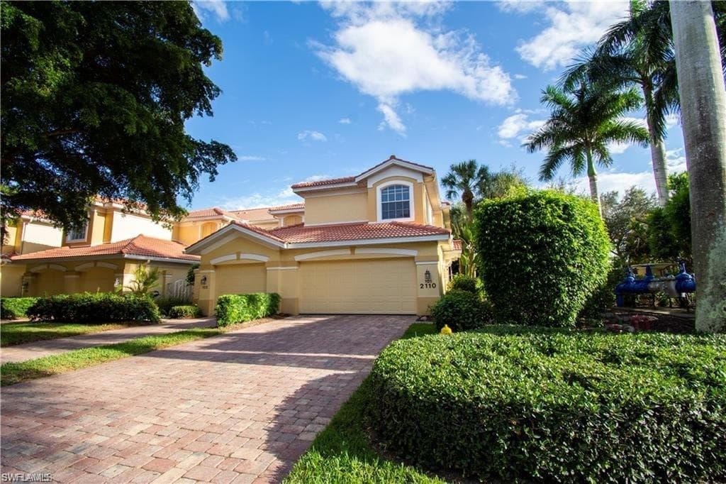 2110 Arielle DR 101 NAPLES, FL 34109
