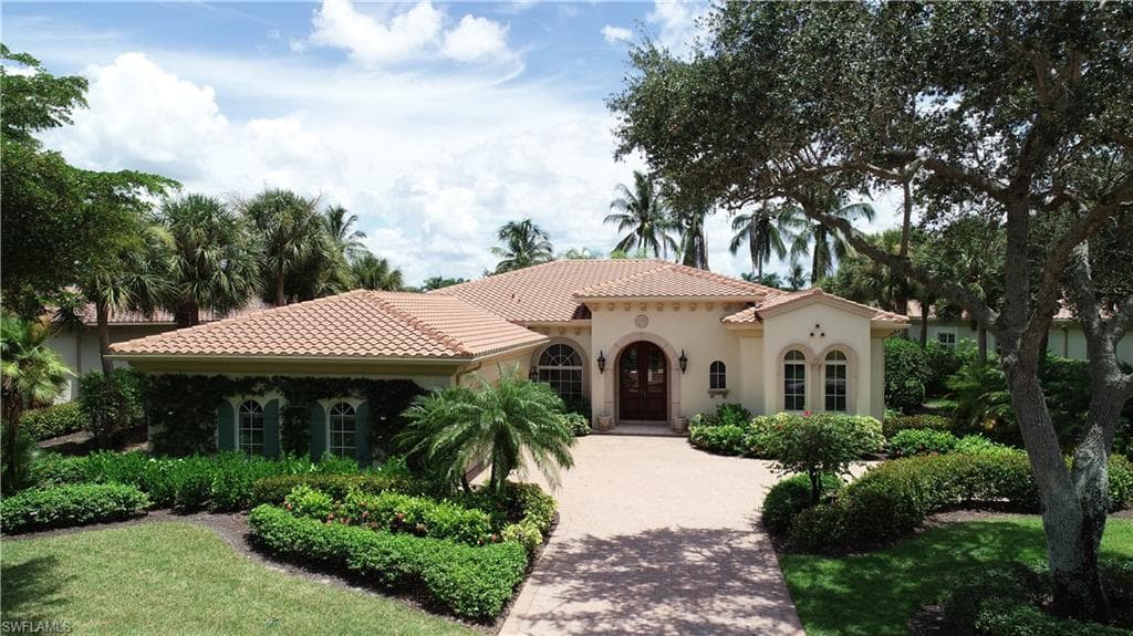 2028 Isla Vista LN NAPLES, FL 34105