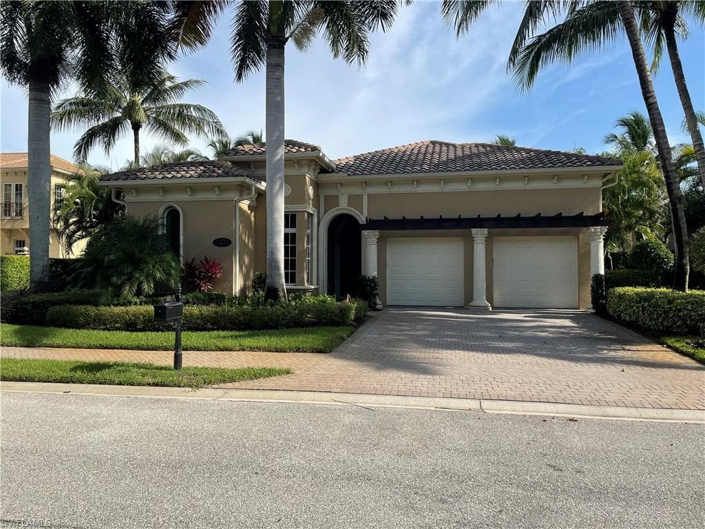 3271 Hyacinth DR NAPLES, FL 34114