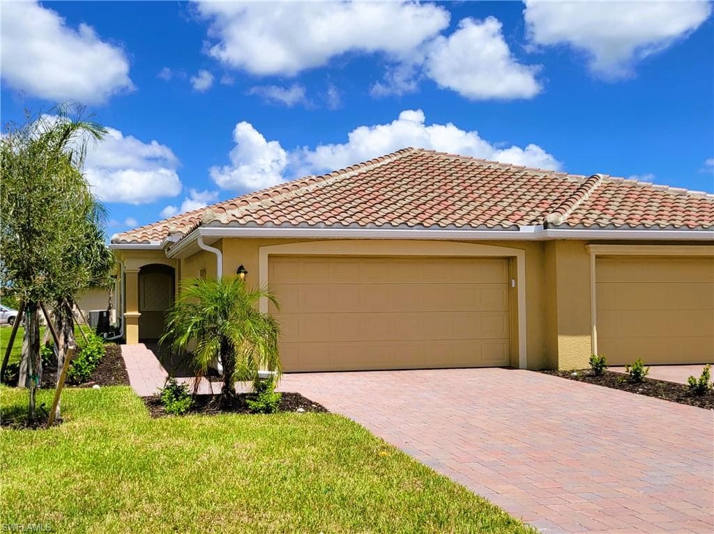1743 Alameda DR NAPLES, FL 34120