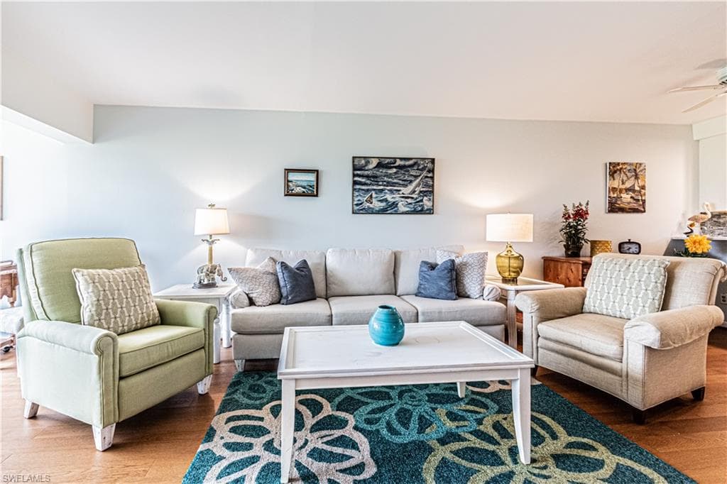 1 High Point CIR W 102 NAPLES, FL 34103