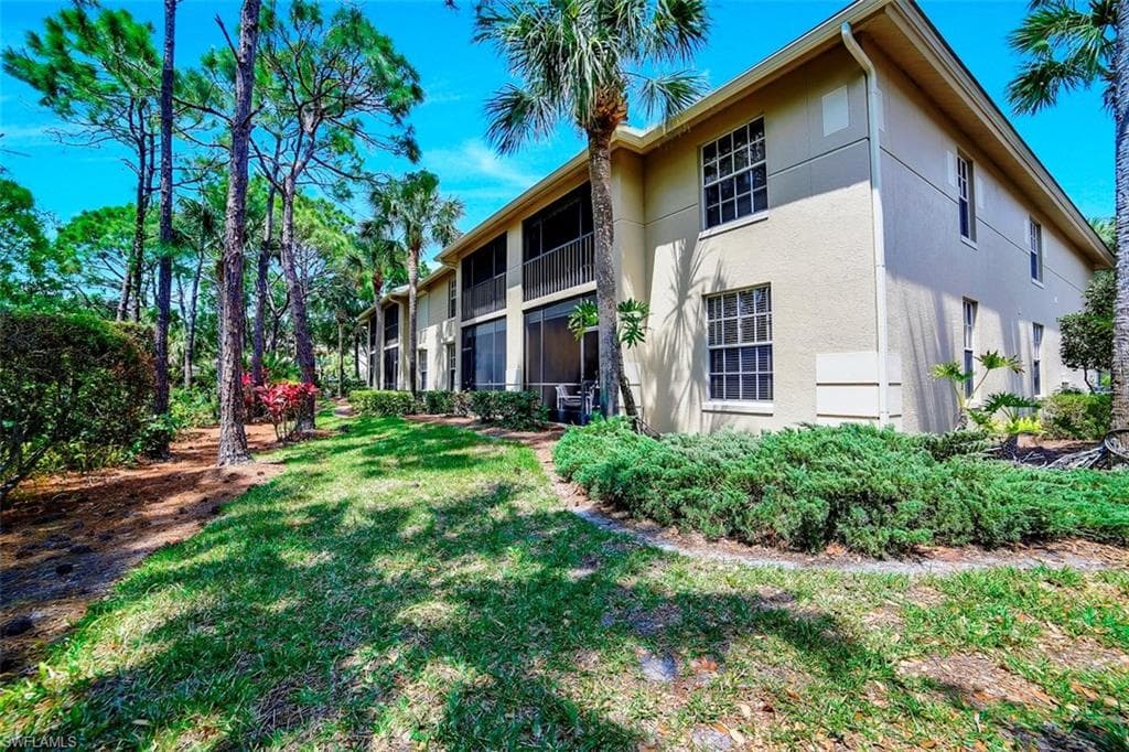 4161 Sawgrass Point DR 101 BONITA SPRINGS, FL 34134