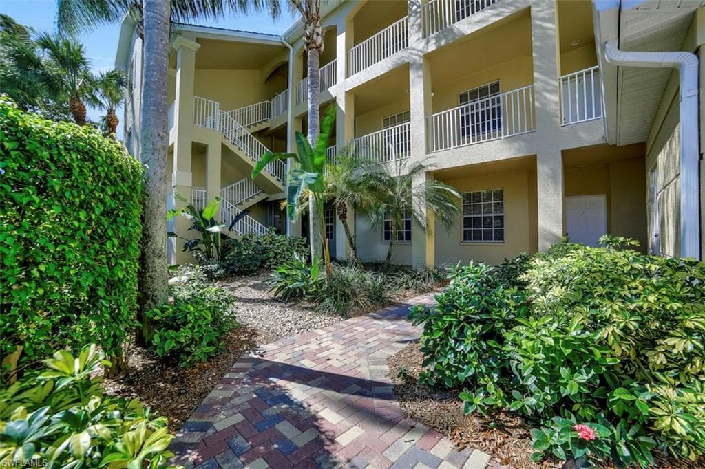 3431 Pointe Creek CT 101 BONITA SPRINGS, FL 34134