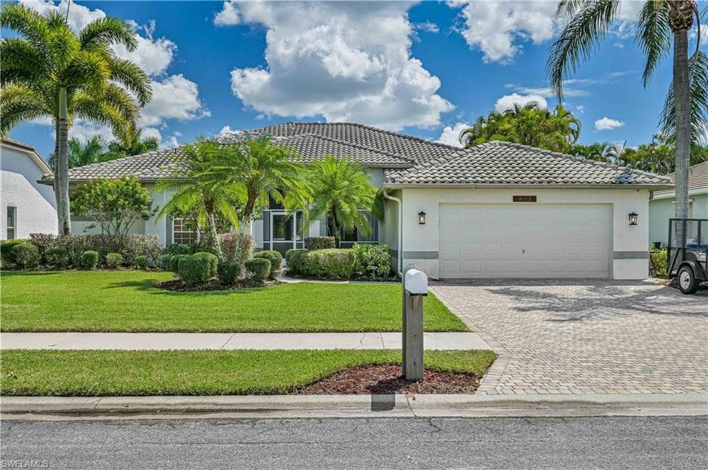 12661 Chartwell DR FORT MYERS, FL 33912