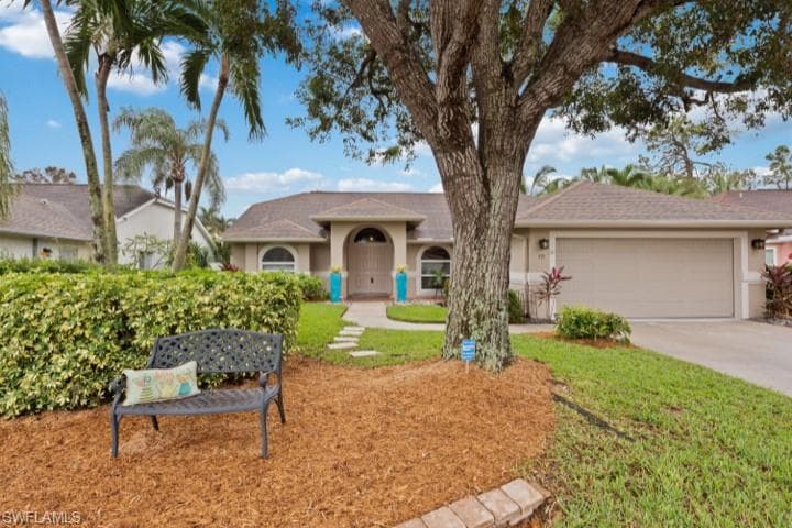 591 Lambton LN NAPLES, FL 34104