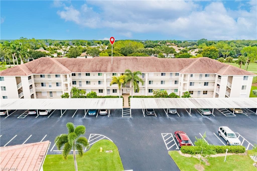 6945 Dennis CIR 104 NAPLES, FL 34104