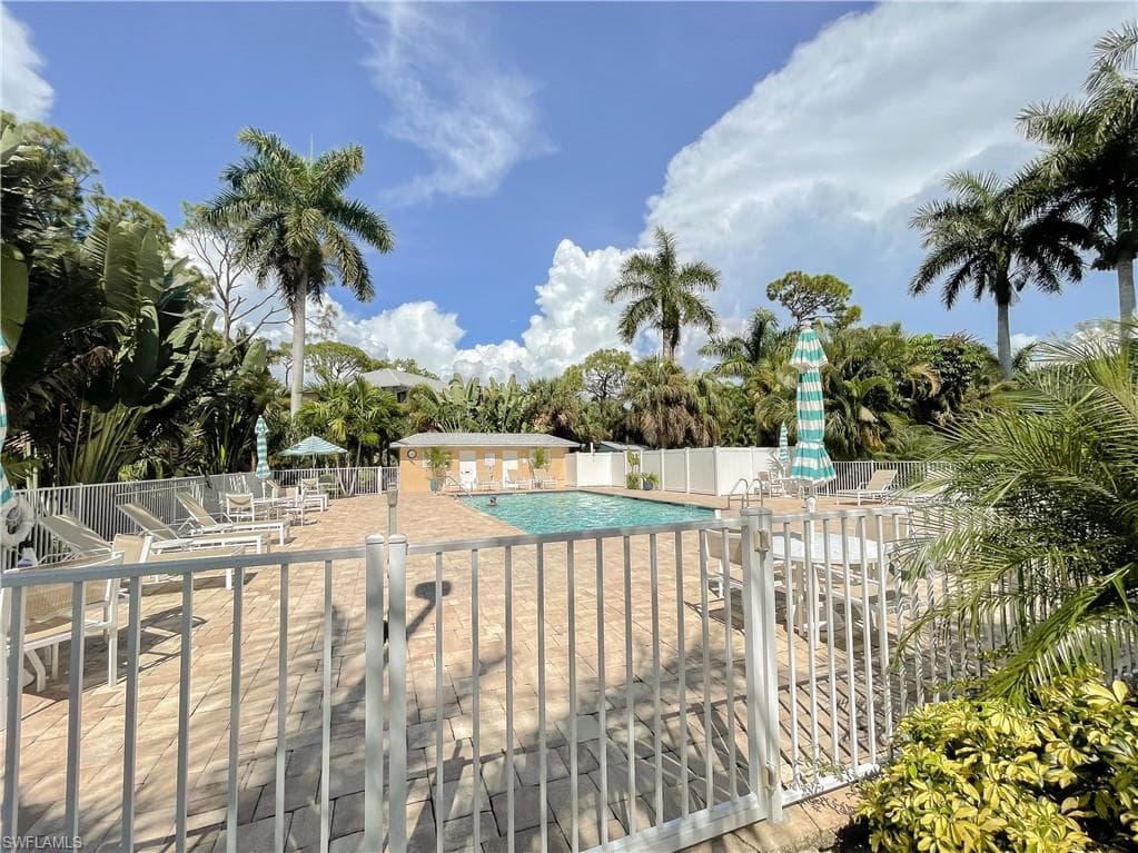 3021 Sandpiper Bay CIR E101 NAPLES, FL 34112