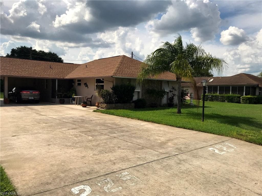 227 North AVE LEHIGH ACRES, FL 33936