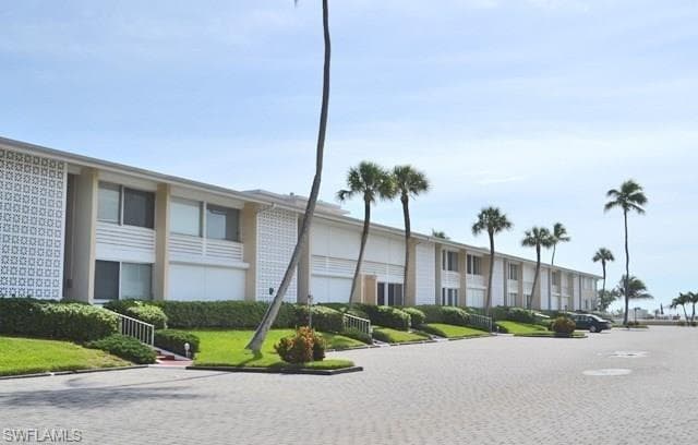 1065 Gulf Shore BLVD N 416 NAPLES, FL 34102