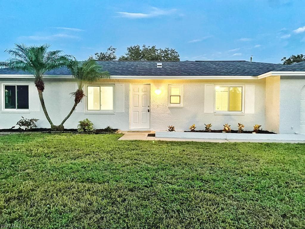 18613 Sebring RD FORT MYERS, FL 33967