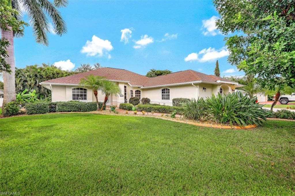 6649 Idlewild ST FORT MYERS, FL 33966