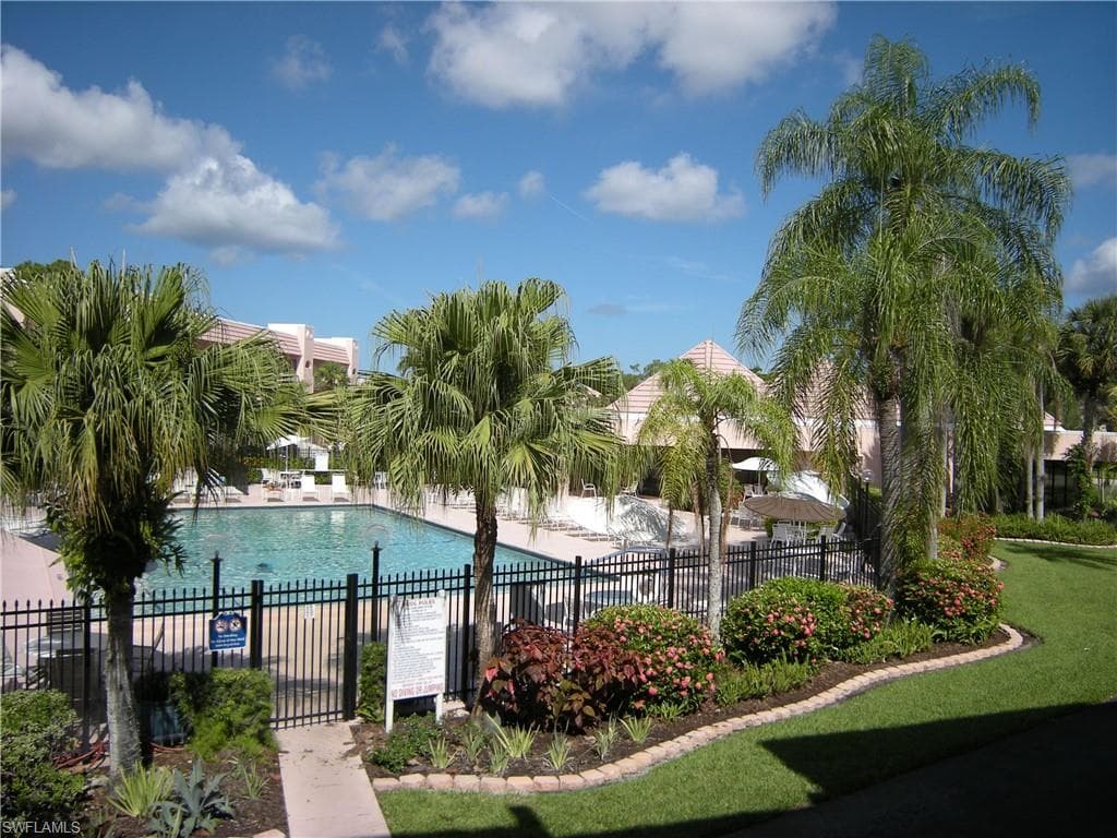 200 Forest Lakes BLVD 203 NAPLES, FL 34105