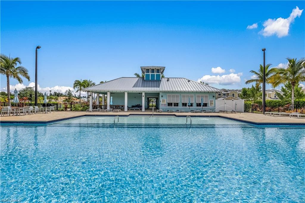 4671 Arboretum CIR 102 NAPLES, FL 34112