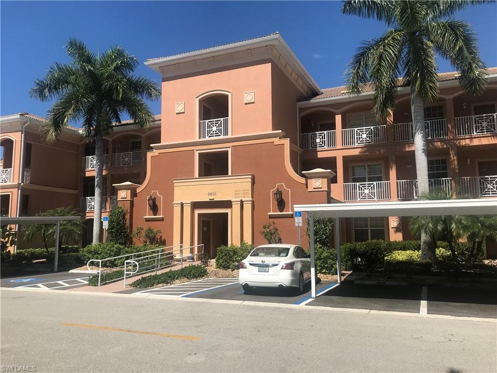 9601 Spanish Moss WAY 3615 BONITA SPRINGS, FL 34135
