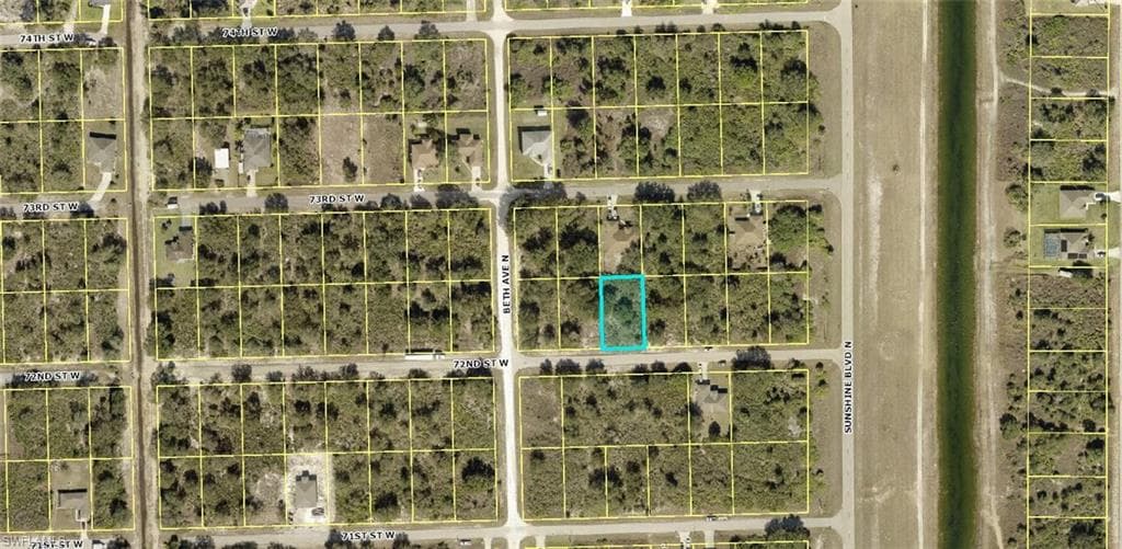 2508 72nd ST W LEHIGH ACRES, FL 33971
