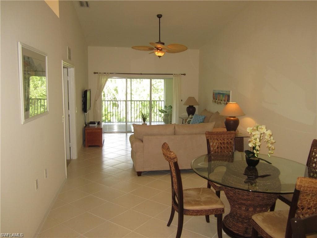 2360 Hidden Lake CT 8406 NAPLES, FL 34112