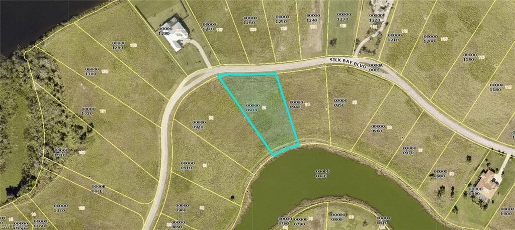 2101 Silk Bay BLVD ALVA, FL 33920