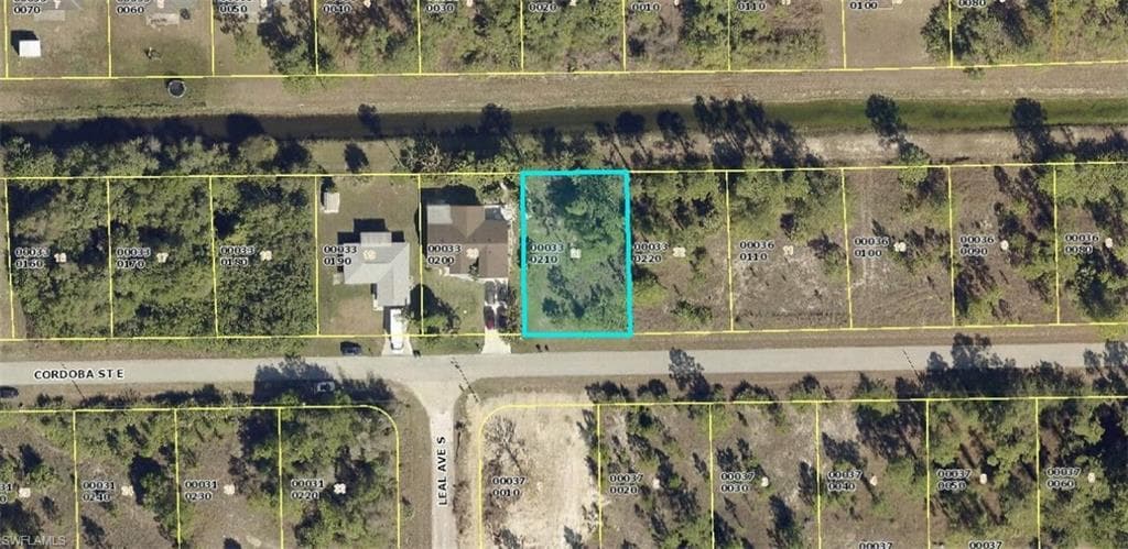 1227 Cordoba ST E LEHIGH ACRES, FL 33974