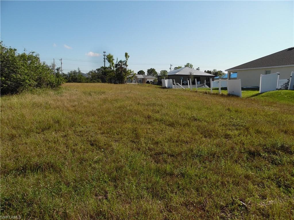 2601 NE 7th AVE CAPE CORAL, FL 33909