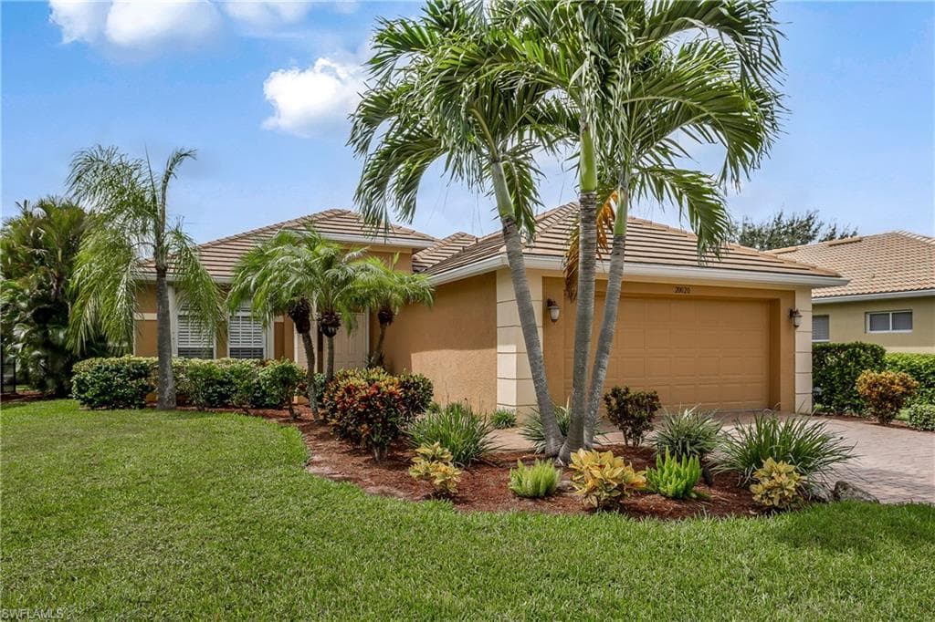 20020 Eagle Glen WAY ESTERO, FL 33928