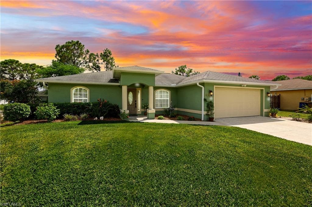 4323 15th ST W LEHIGH ACRES, FL 33971