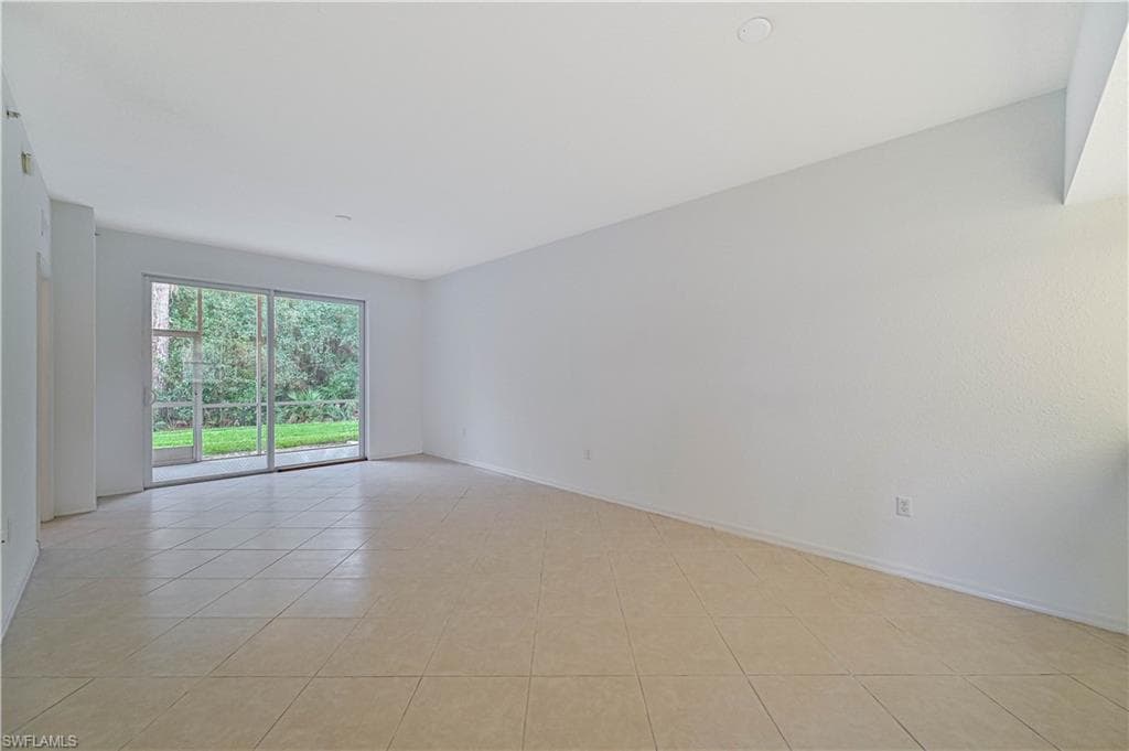 20081 Barletta LN 2811 ESTERO, FL 33928