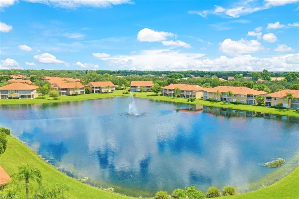 6920 Huntington Lakes CIR 203 NAPLES, FL 34119