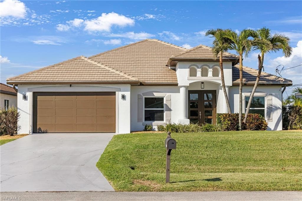2815 39th TER CAPE CORAL, FL 33914