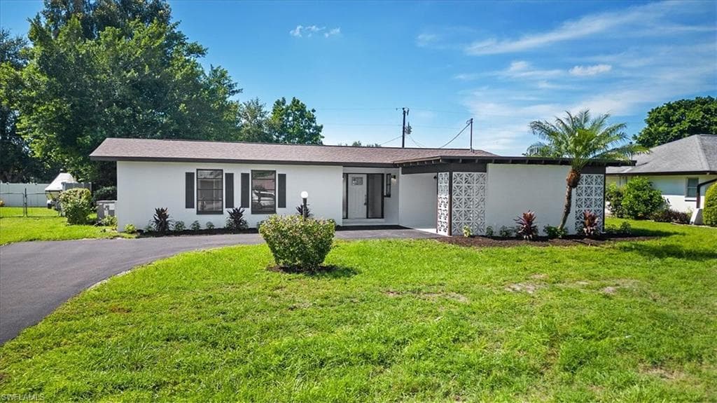 1428 25th TER CAPE CORAL, FL 33904