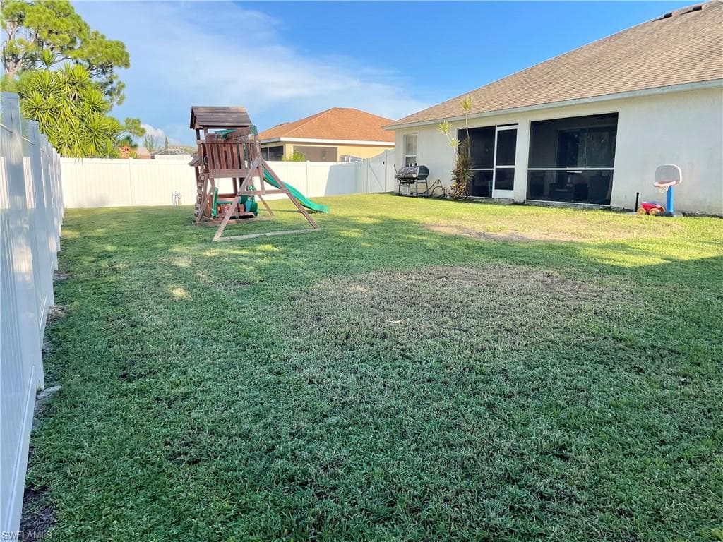 1031 NE 33rd LN CAPE CORAL, FL 33909