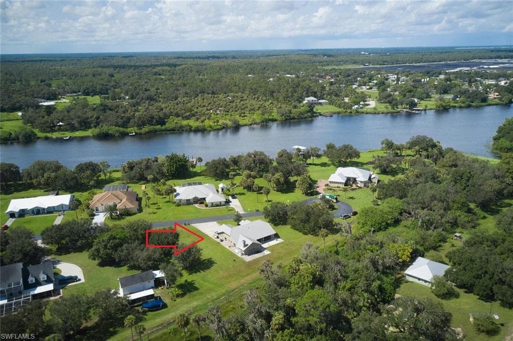 21071 Captain Nelson CT ALVA, FL 33920