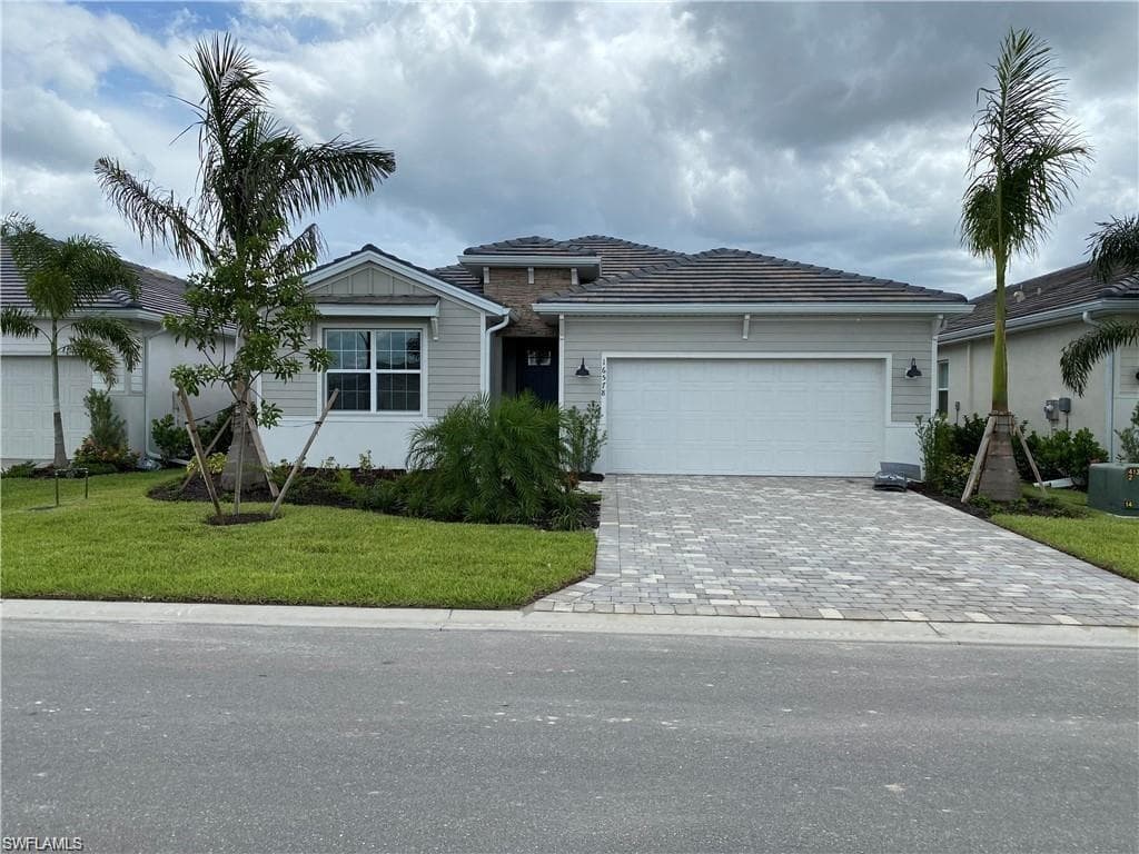 16578 Crescent Beach WAY BONITA SPRINGS, FL 34135
