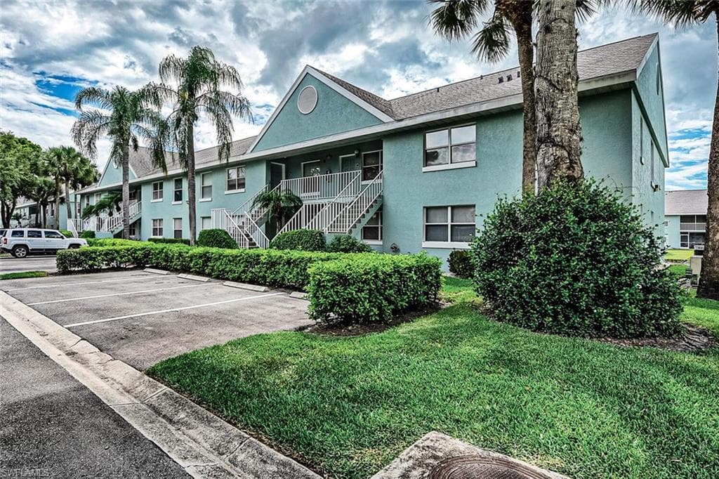 129 Wading Bird CIR D-205 NAPLES, FL 34110