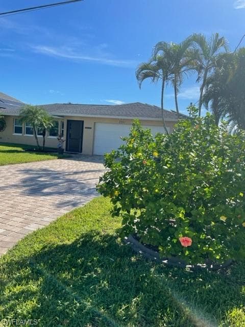 2301 SE 19th PL CAPE CORAL, FL 33990