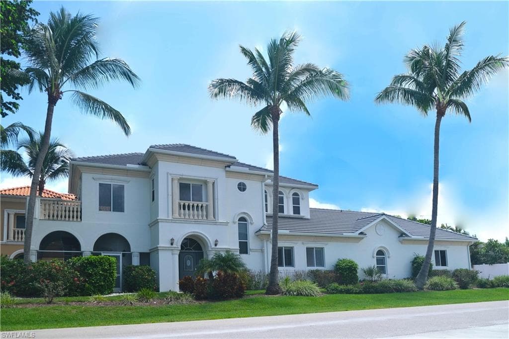 11002 Vanderbilt DR NAPLES, FL 34108
