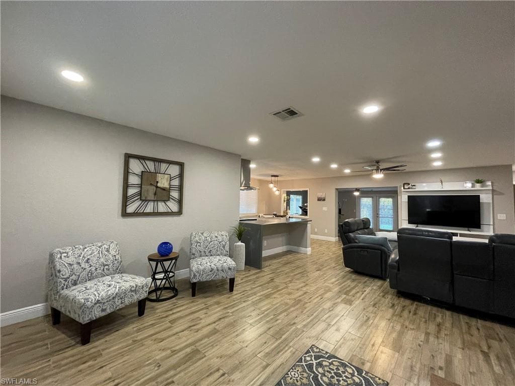 3905 Luzon ST FORT MYERS, FL 33901