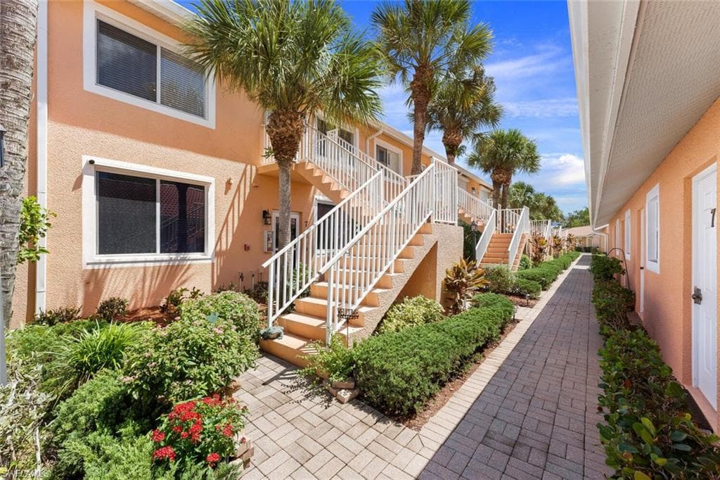 6830 Beach Resort DR 2608 NAPLES, FL 34114