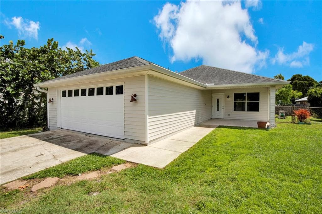 17549 Lee RD FORT MYERS, FL 33967