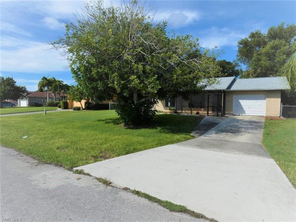 218 NE 10th PL CAPE CORAL, FL 33909
