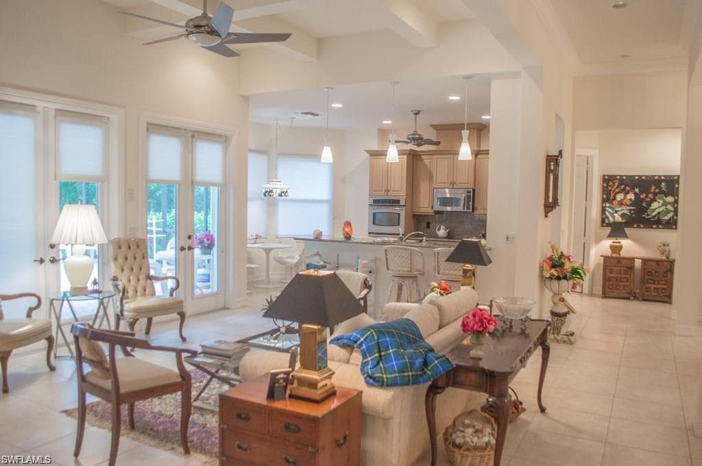 367 Saddlebrook LN NAPLES, FL 34110