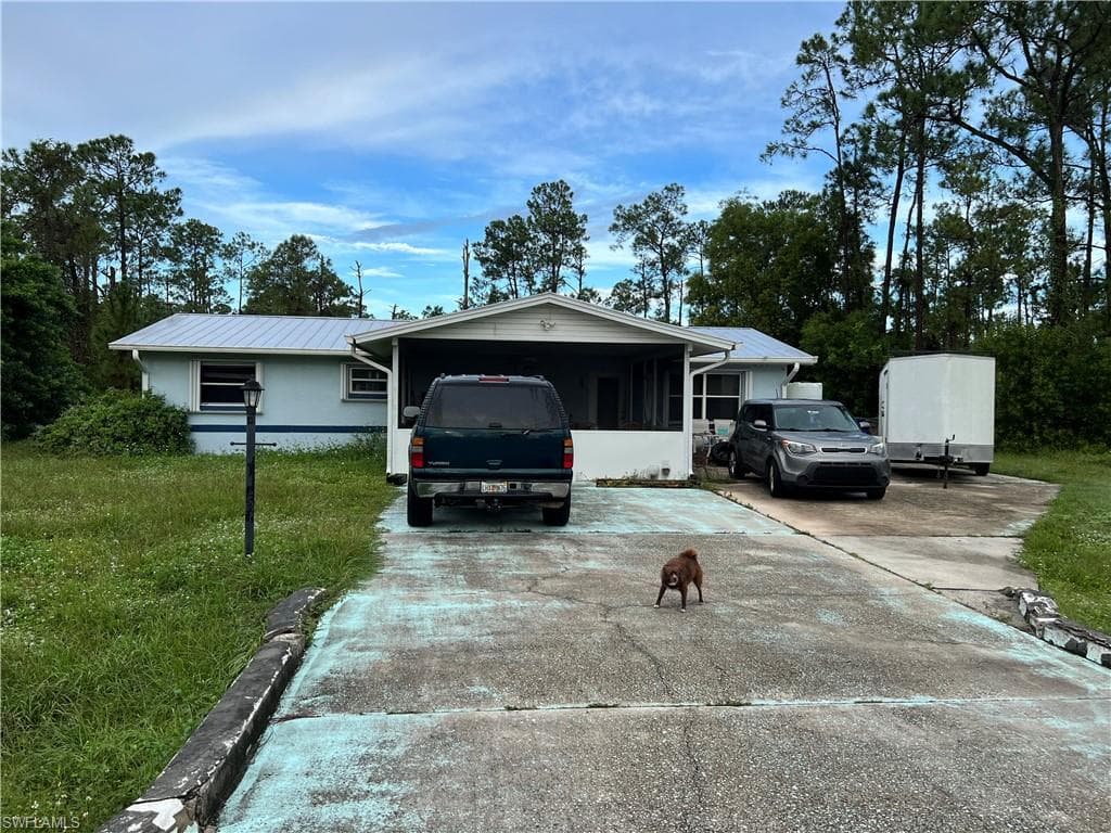 15 Abbott AVE LEHIGH ACRES, FL 33936