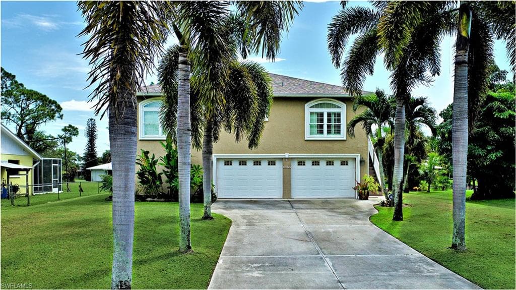 2221 Waylife CT ALVA, FL 33920