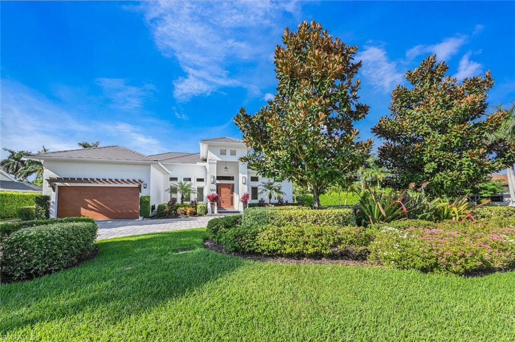 700 Park Shore DR NAPLES, FL 34103