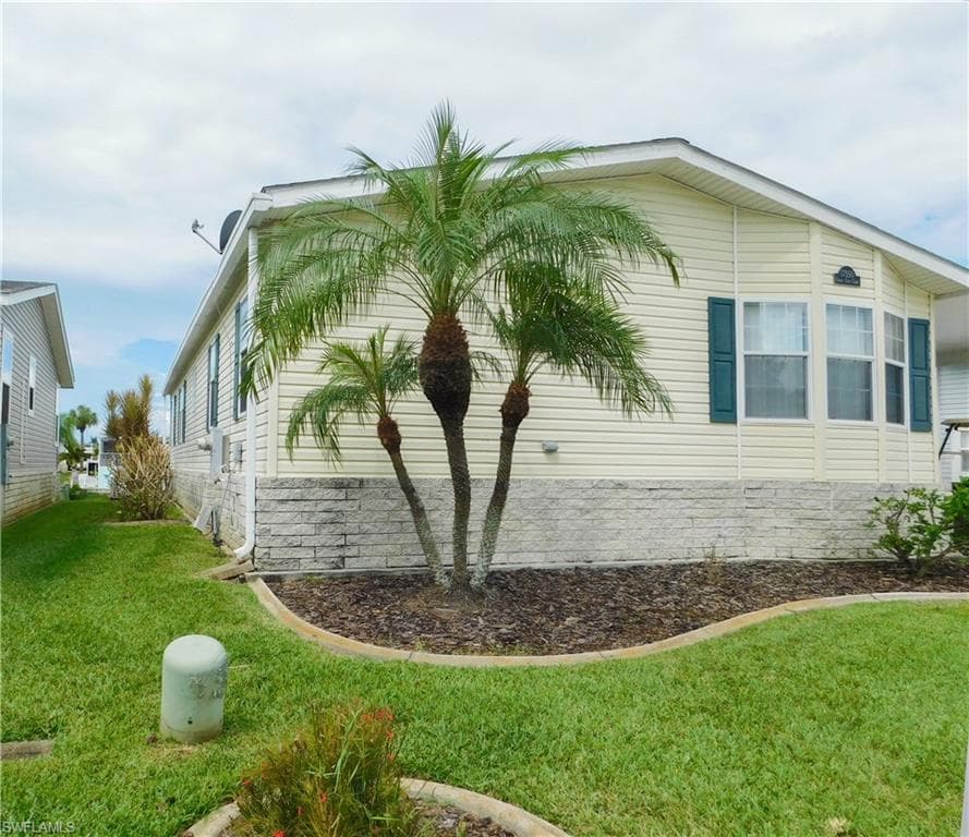 17550 Canal Cove CT FORT MYERS BEACH, FL 33931