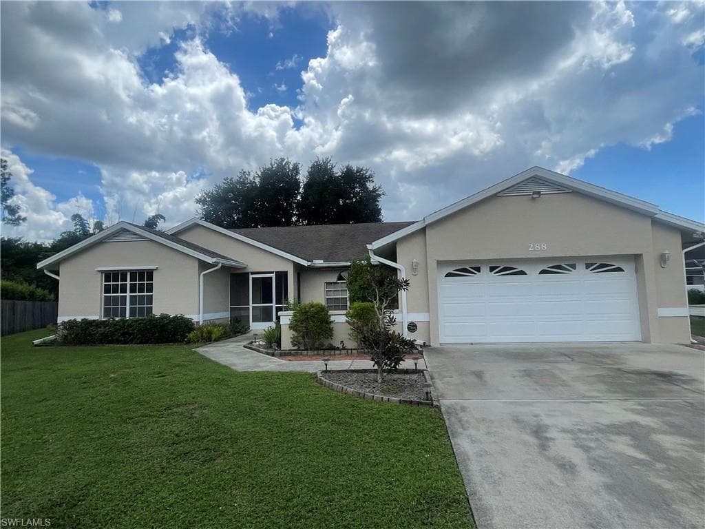 288 Mentor DR NAPLES, FL 34110
