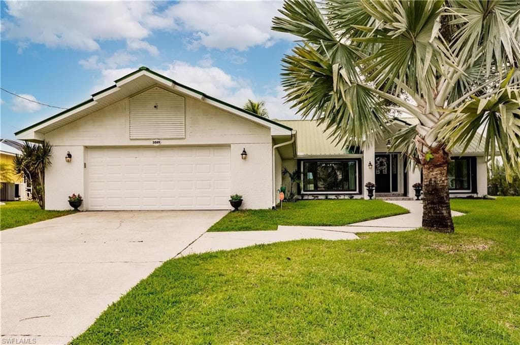 3049 SW 11th PL CAPE CORAL, FL 33914