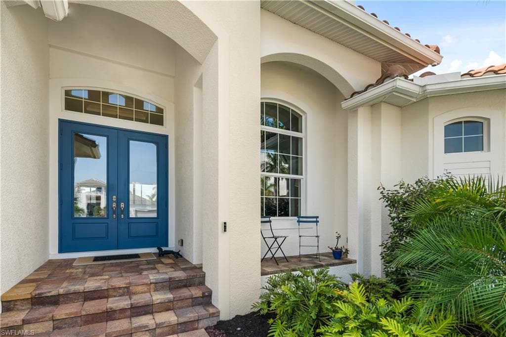 1119 Breakwater CT MARCO ISLAND, FL 34145