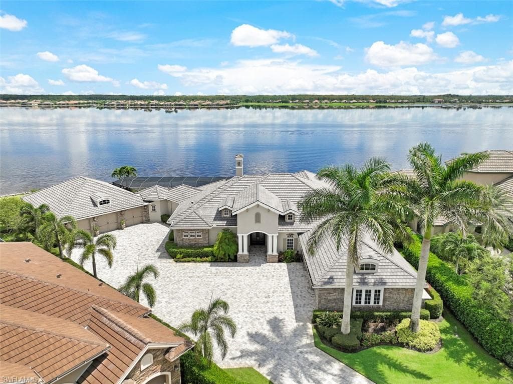 9337 Granite CT NAPLES, FL 34120