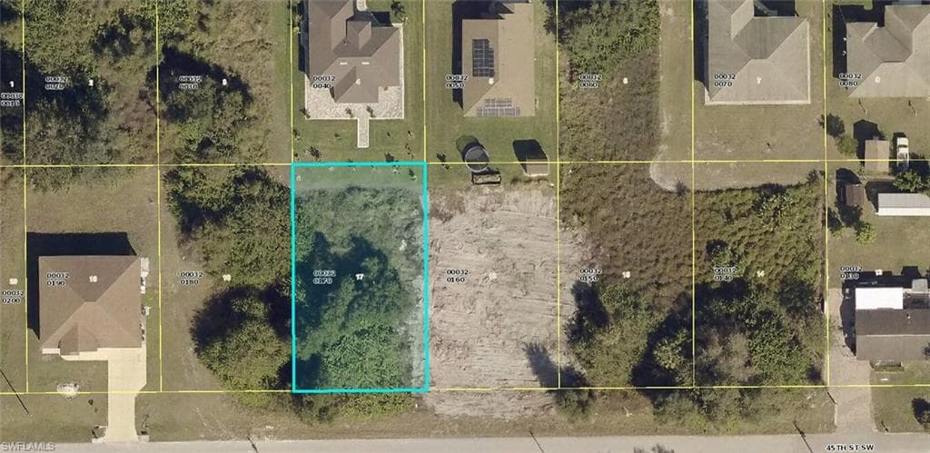 2912 45th ST SW LEHIGH ACRES, FL 33976